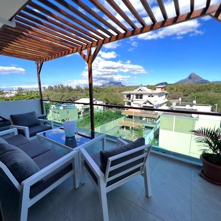 Top-Floor Modern 3Bd Penthouse With Beautiful Mountain View Terrace - 5 Min Walk To Beach Flic-en-Flacq Εξωτερικό φωτογραφία