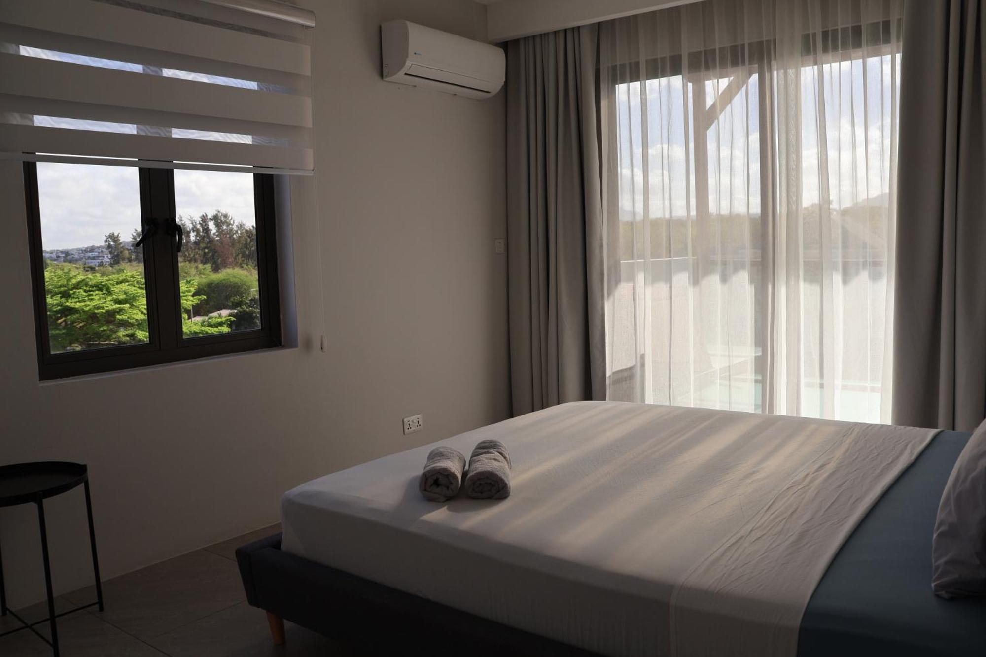 Top-Floor Modern 3Bd Penthouse With Beautiful Mountain View Terrace - 5 Min Walk To Beach Flic-en-Flacq Εξωτερικό φωτογραφία